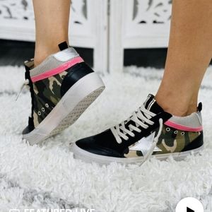 Shushop sneakers